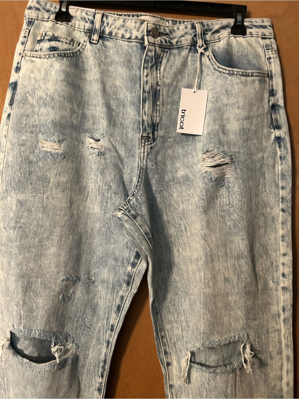 Tricot Light Wash Straight Leg Jeans - Blue